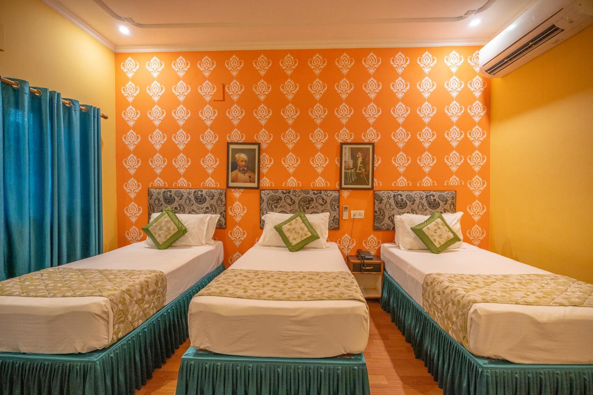 Tara Guest House Benares Buitenkant foto