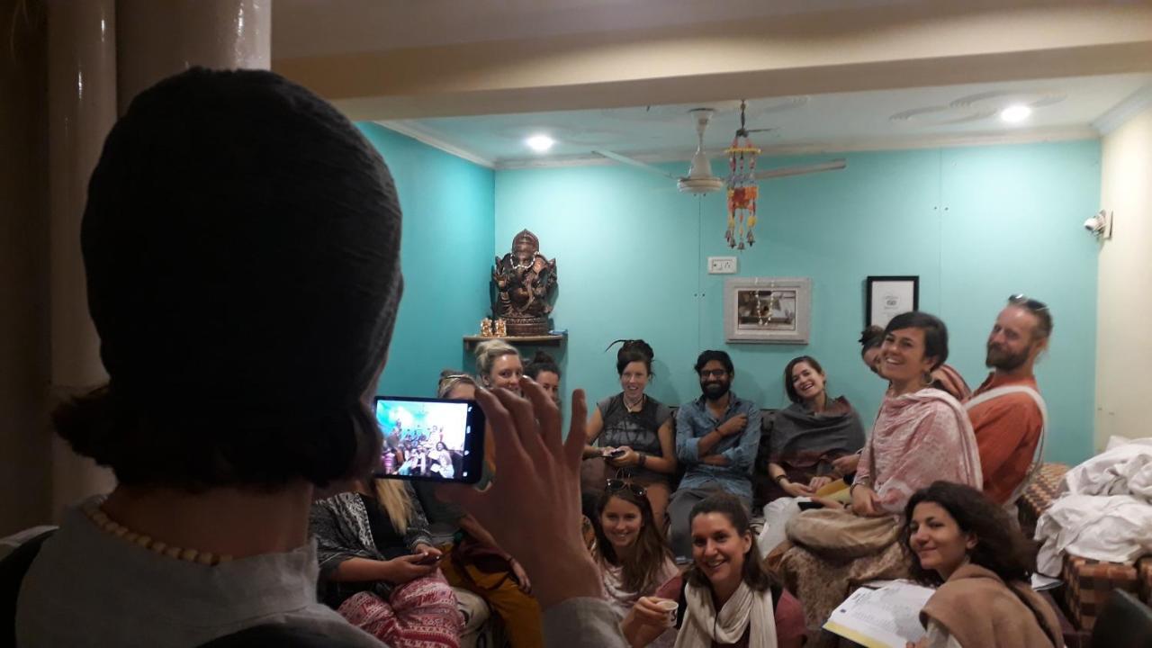 Tara Guest House Benares Buitenkant foto