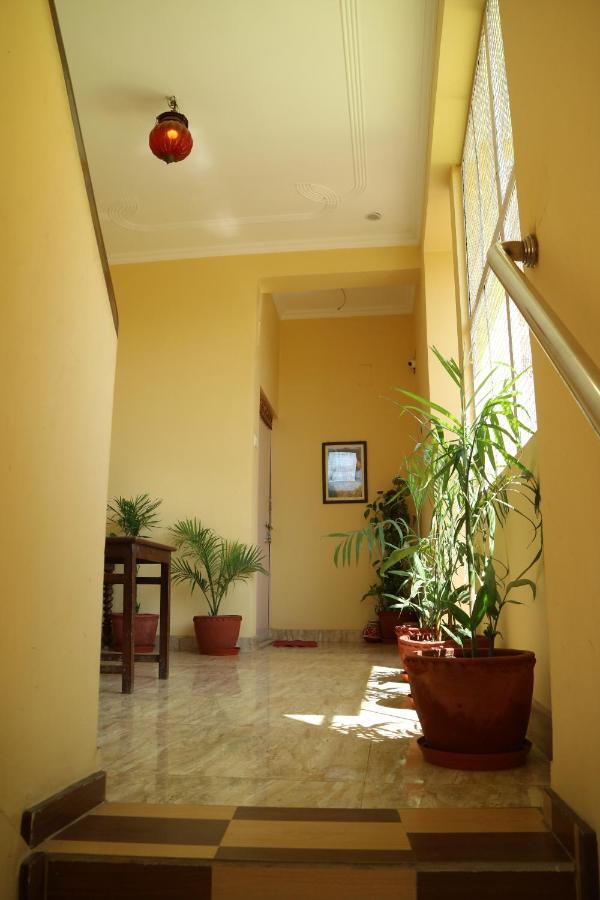Tara Guest House Benares Buitenkant foto